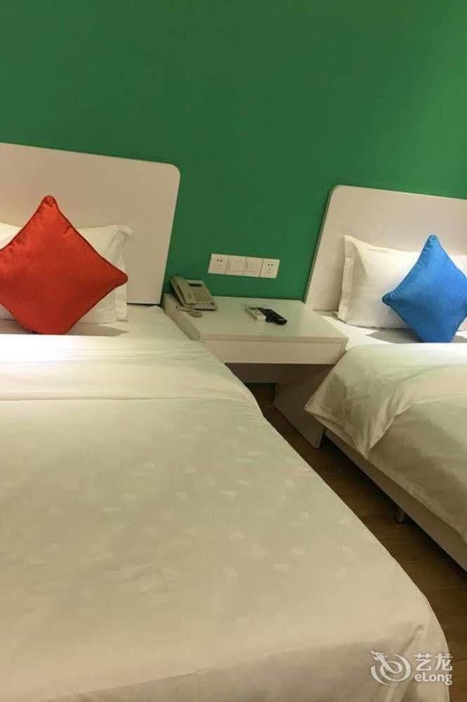 Yilan Hotel Shenzhen Investment Management Co. Ltd 外观 照片